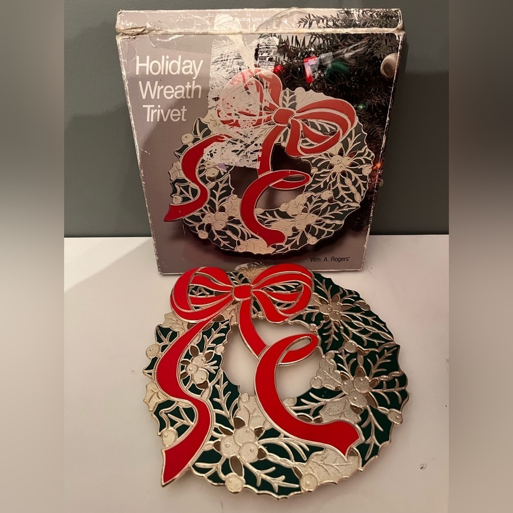 Christmas wreath trivet